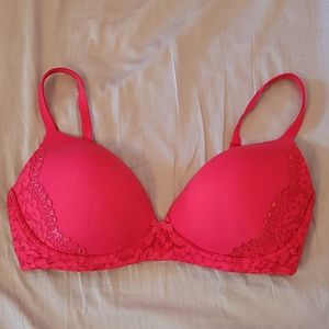Victoria's Secret Body by Victoria Bra 36DDD
